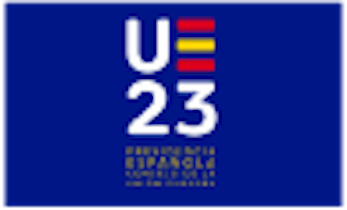 33. UE23